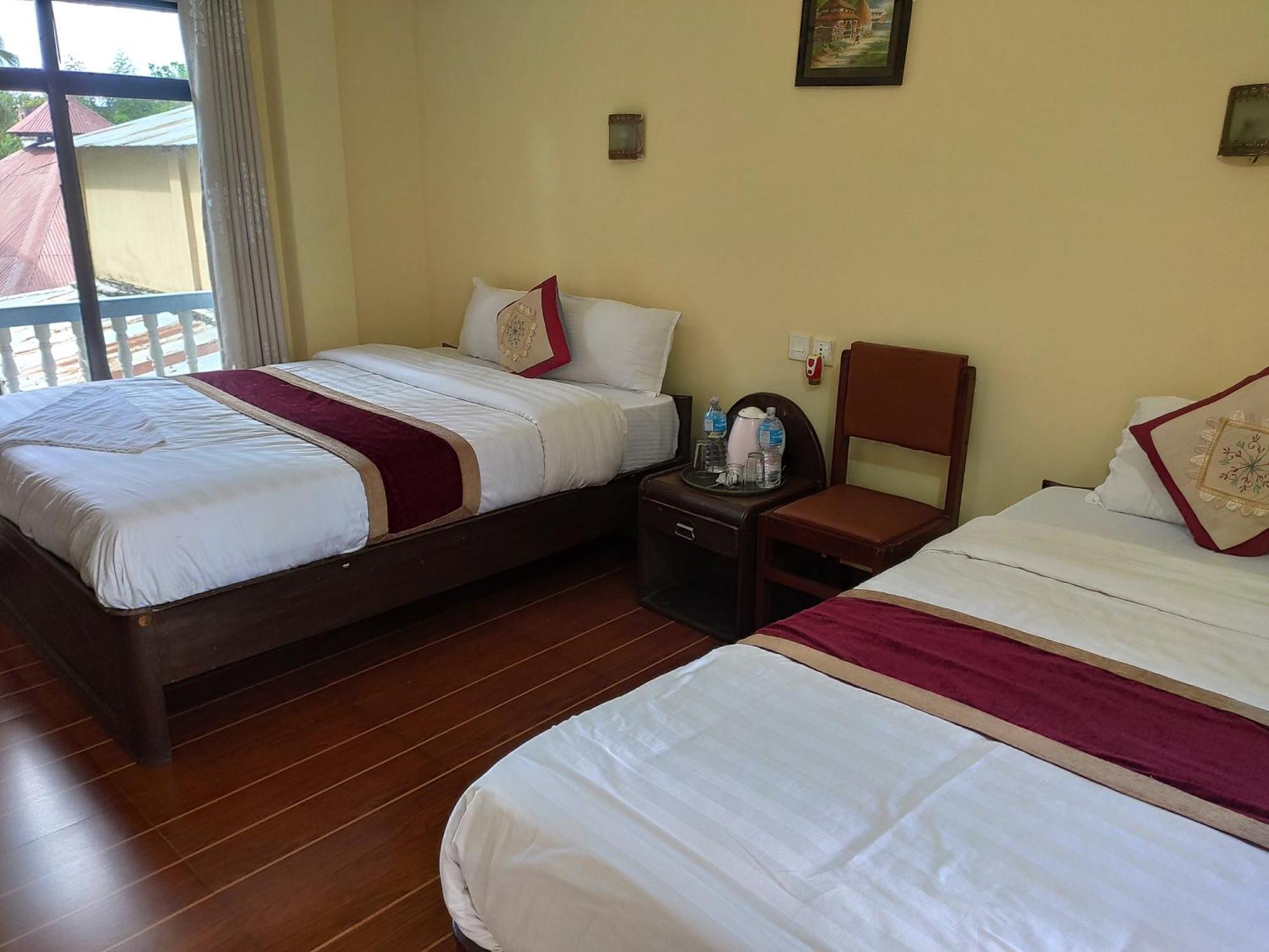 Peacock - A Family-Run Hotel Sauraha Extérieur photo